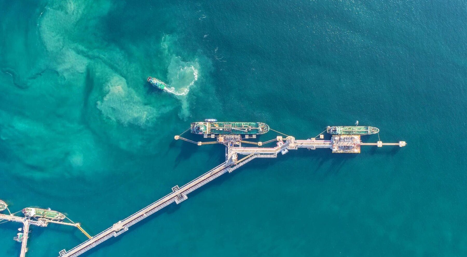 Oil gas cargo tanker at high sea header