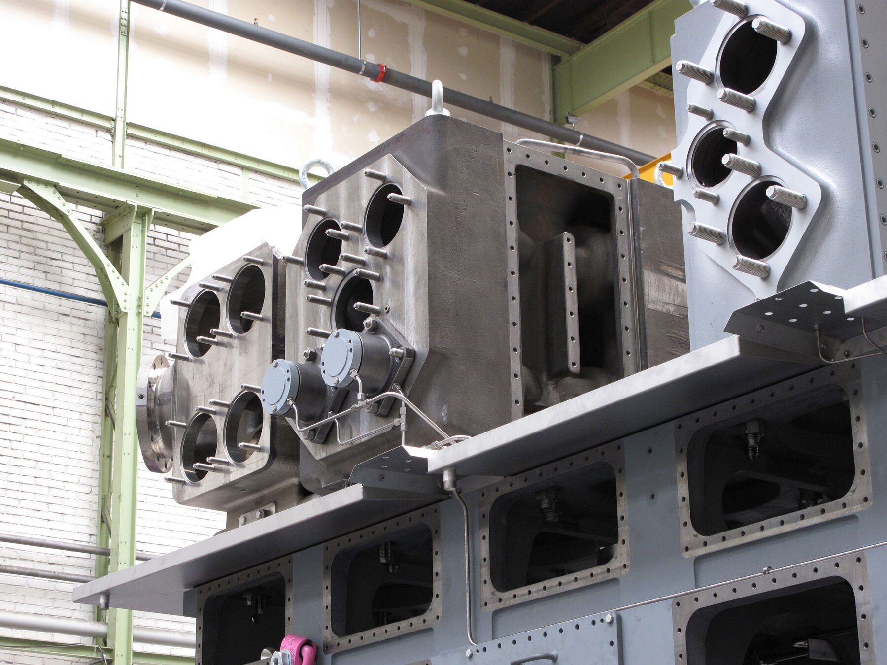 Laby-GI cylinders in production