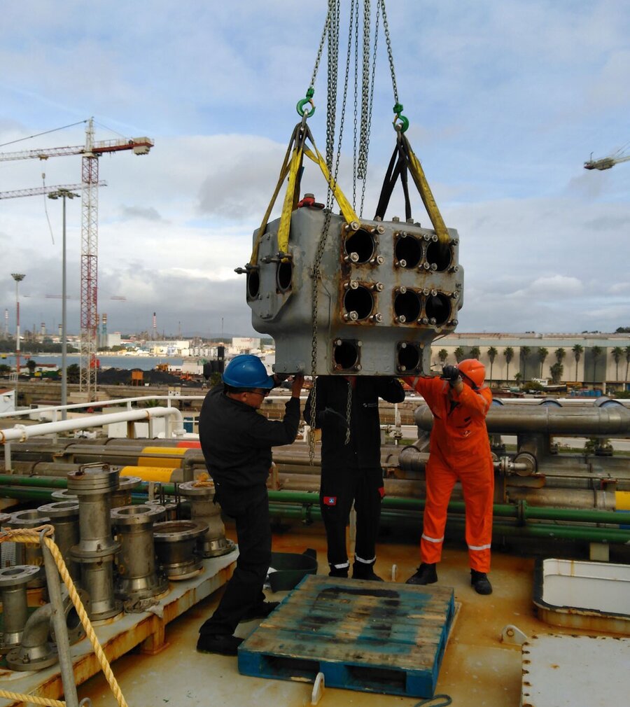 Damaged cylinder transported from vessel in dry dock