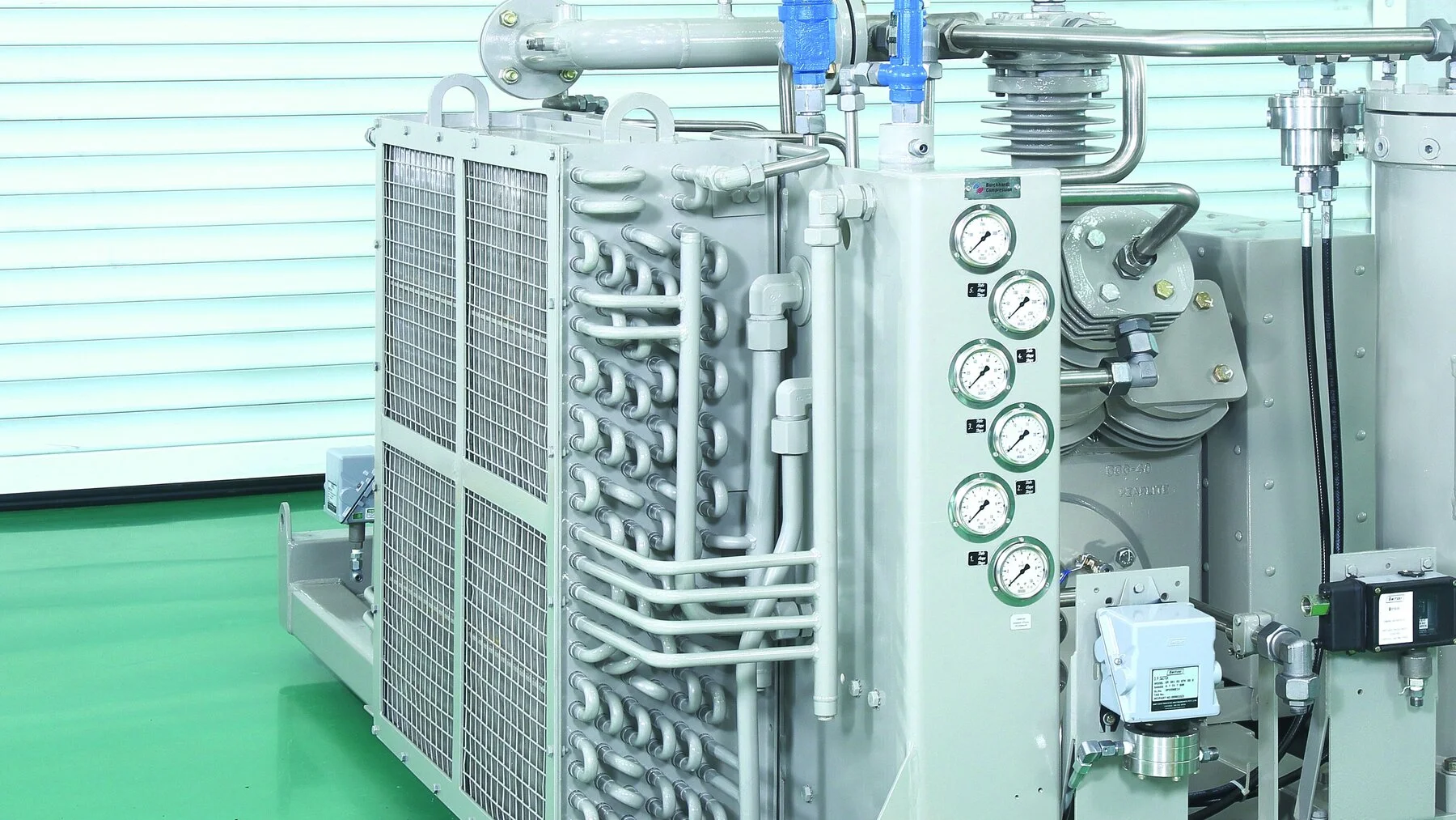 Standard high pressure compressor unit