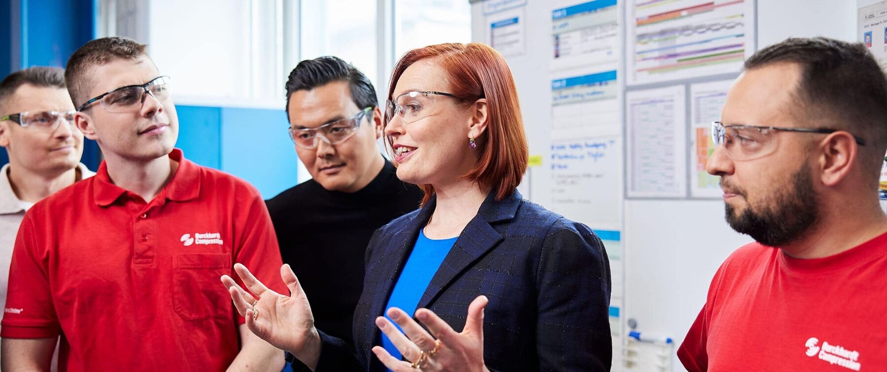 Peoples at office having group discussion on some topic