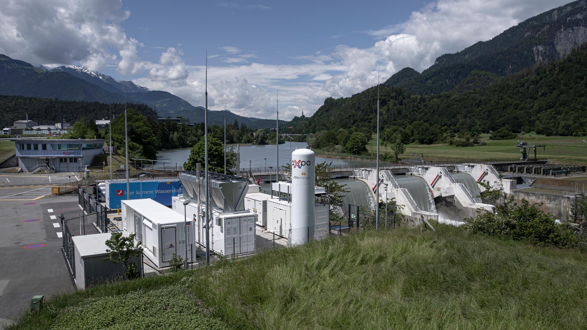 Hydrogen plant with MD10 compressor for trailor filling, Axpo, Chur, Switzerland