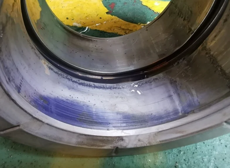 Inside Laby compressor